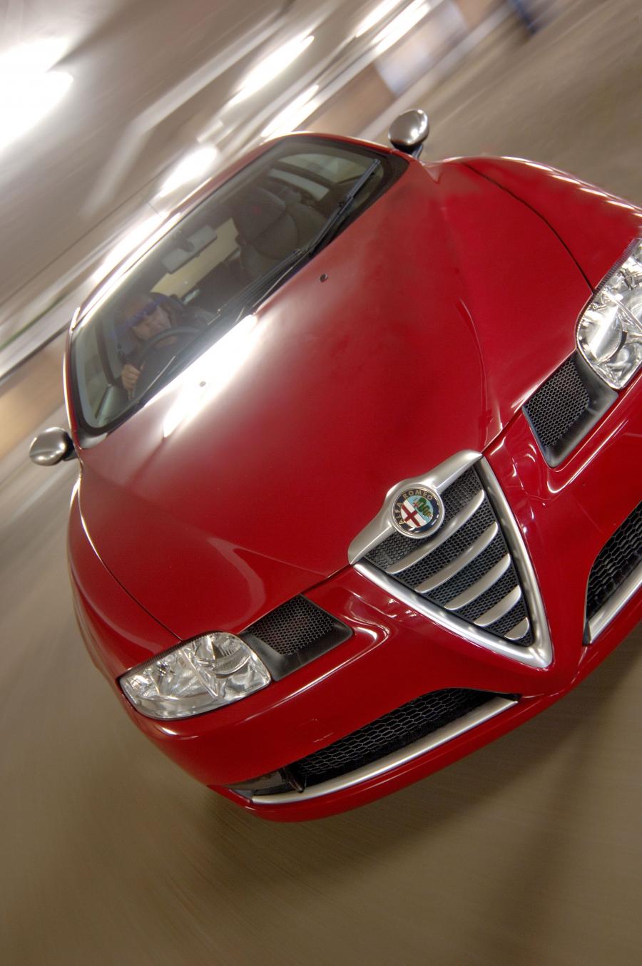 Alfa Romeo GT Q2 (937C) 2008 года  (ZA) (фото 4 из 31)